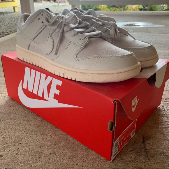 Nike Dunk Low Premium Light Orewood Brown DZ2538-100 Mens New - Picture 3 of 10